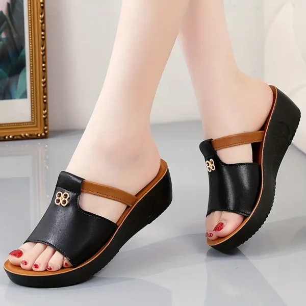 Women's Slip-Resistant Platform Mules